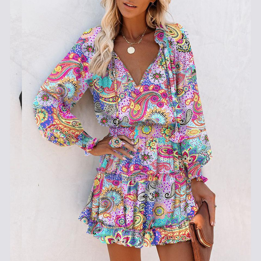Abito mini da donna con scollo a V, maniche lunghe e orlo con volant