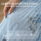 Elegante abito lungo a pieghe con motivo floreale e scollo a V