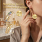 Boucles d'oreilles créoles creuses ornées de zircons étincelants