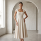 Elegante abito da donna dalla linea ad A con scollo quadrato, modello aderente, abito lungo