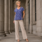 🐆 Maglietta da donna dal taglio ampio con scollo a V e motivo leopardato – Comoda, alla moda e versatile