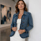 Giacca in denim con volant e doppia abbottonatura da donna