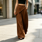 Pantaloni da donna con avvolgimento irregolare e gambe larghe
