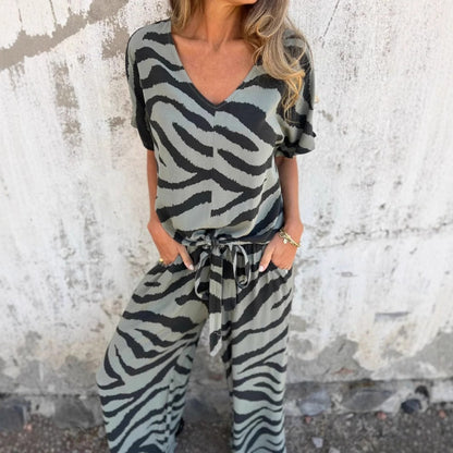 Set da donna composto da top con scollo a V e pantaloni con stampa zebrata