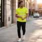 T-shirt a righe con blocchi di colore per uomo
