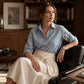 Completo da donna con camicia elegante e gonna con cintura