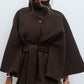 Cappotto da donna stile mantello con colletto alto e cintura
