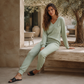 Set da donna composto da top a maniche lunghe e jogger per il relax
