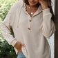 Top da donna trendy a maniche lunghe con cappuccio e colore tinta unita