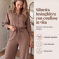 Tuta intera da donna con camicia che definisce la vita