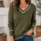 Maglia lavorata a maglia da donna con scollo a V a contrasto elegante